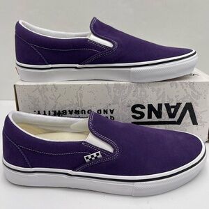 Vans Men’s Classic Purple Skate Slip-On
Purple/Black
VN0A2Z31PCA Sneakers